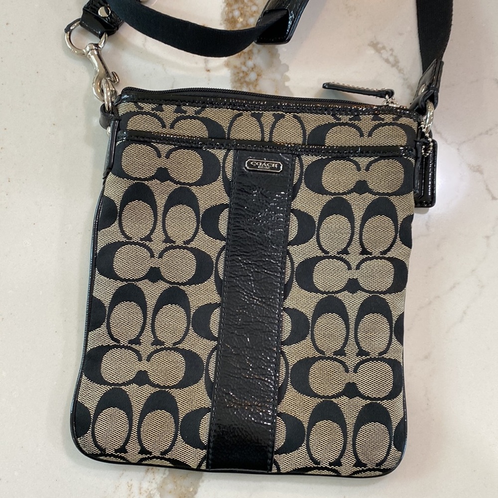 Coach crossbody - Picture 2 of 8